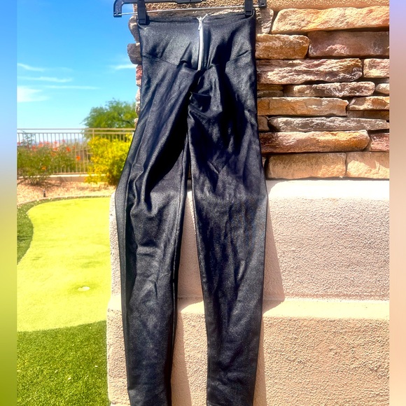 Women women’s size small athletic skinny black legging - Picture 3 of 17